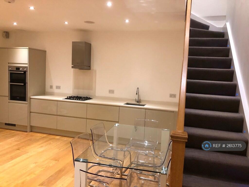Kitchen/Lounge