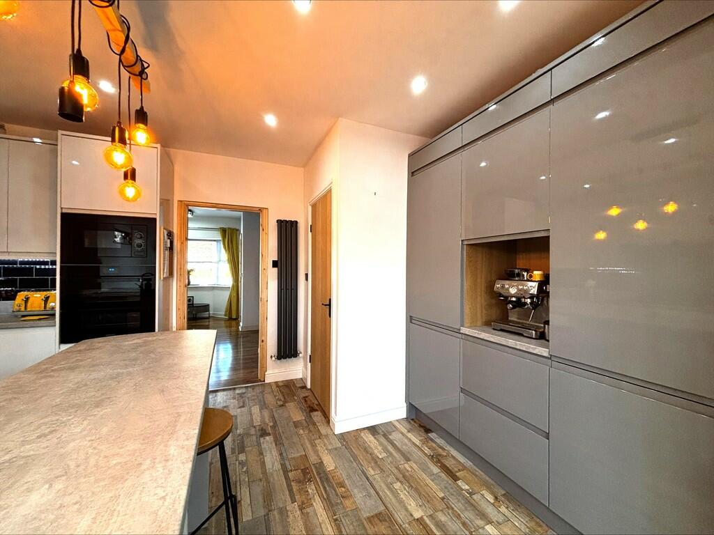 processed-780A548...