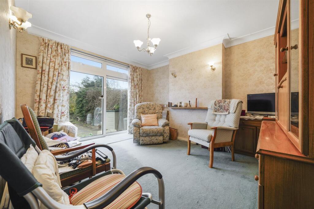 64 Wood End Road - 9U4R3xWQejsxDtNuibMM.jpg