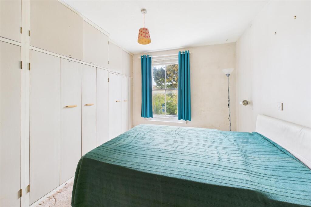 51 Benedict Street, Glastonbury, Somerset BA6 9NB 