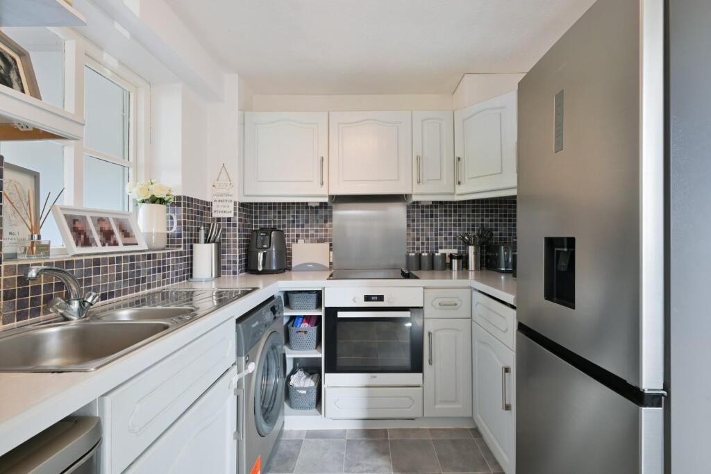 PARTHIA CLOSE,  (5).jpg