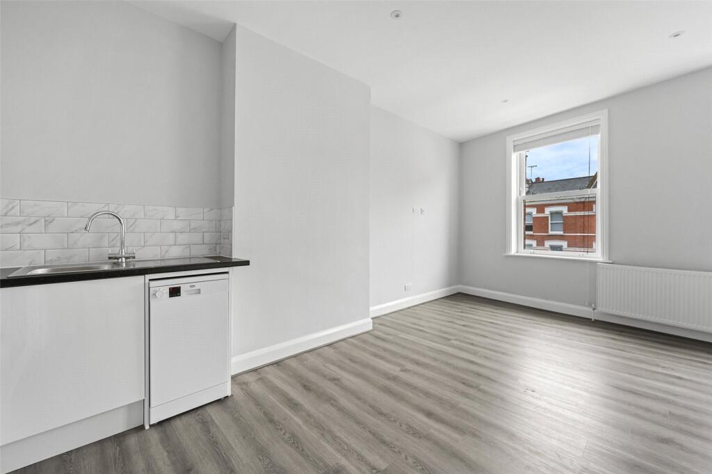 Reception/Kitchen