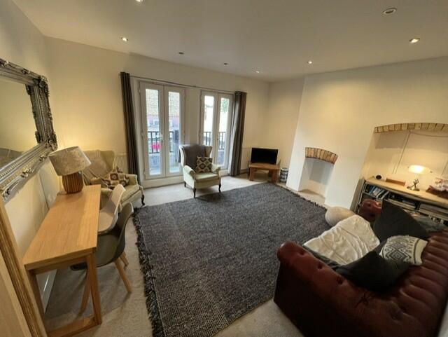 Lounge 2