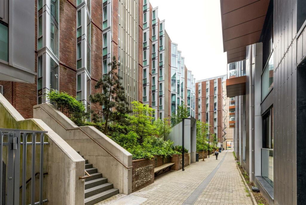 Flat 73 - The Courtyard_13.jpg