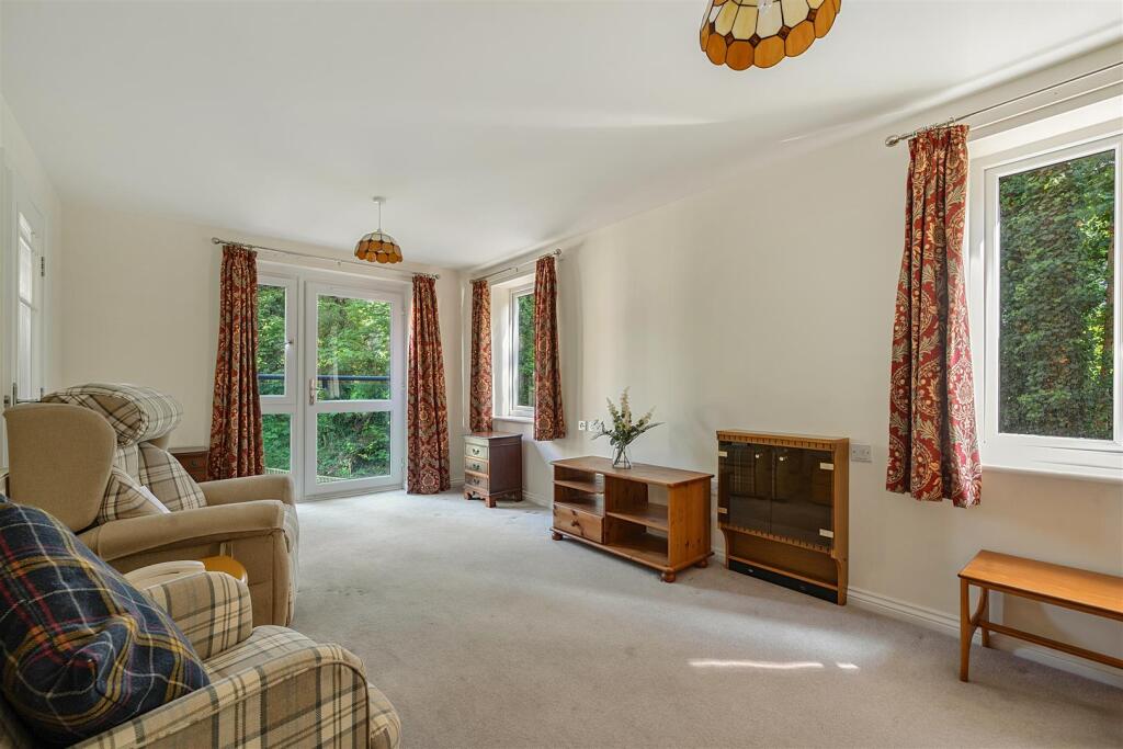 12-682364671120a-1293533-ARW-12 .jpg