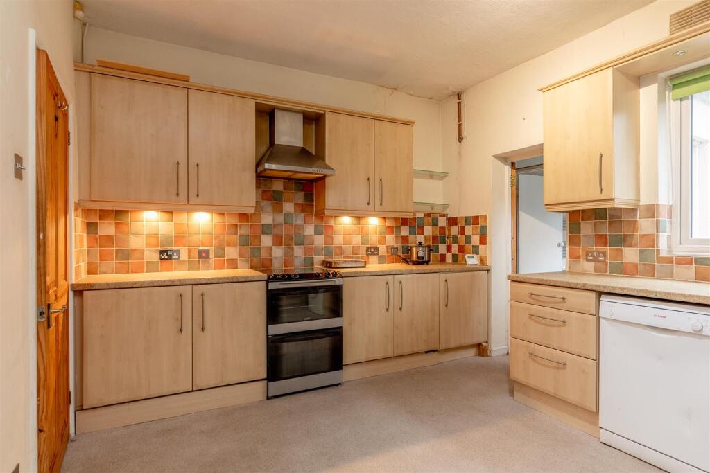 Birking Street, Bristol Kitchen 2.jpg