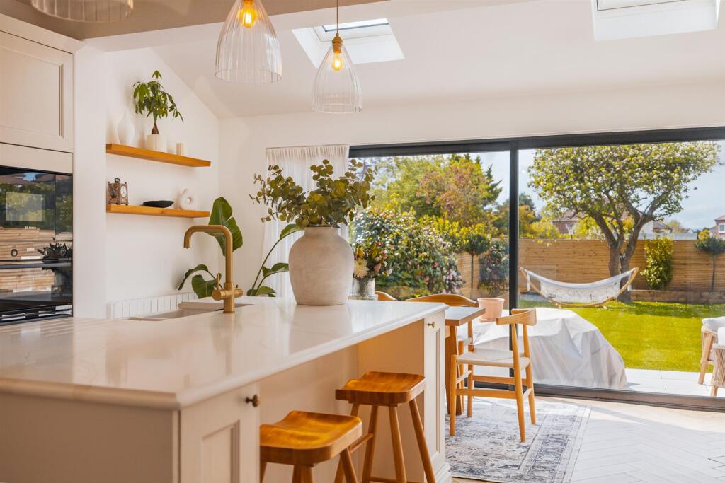 126 Brom Village Rd-19.jpg