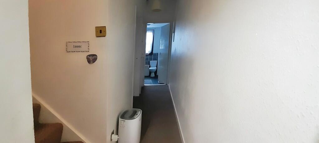 c93188ea-WhatsApp...