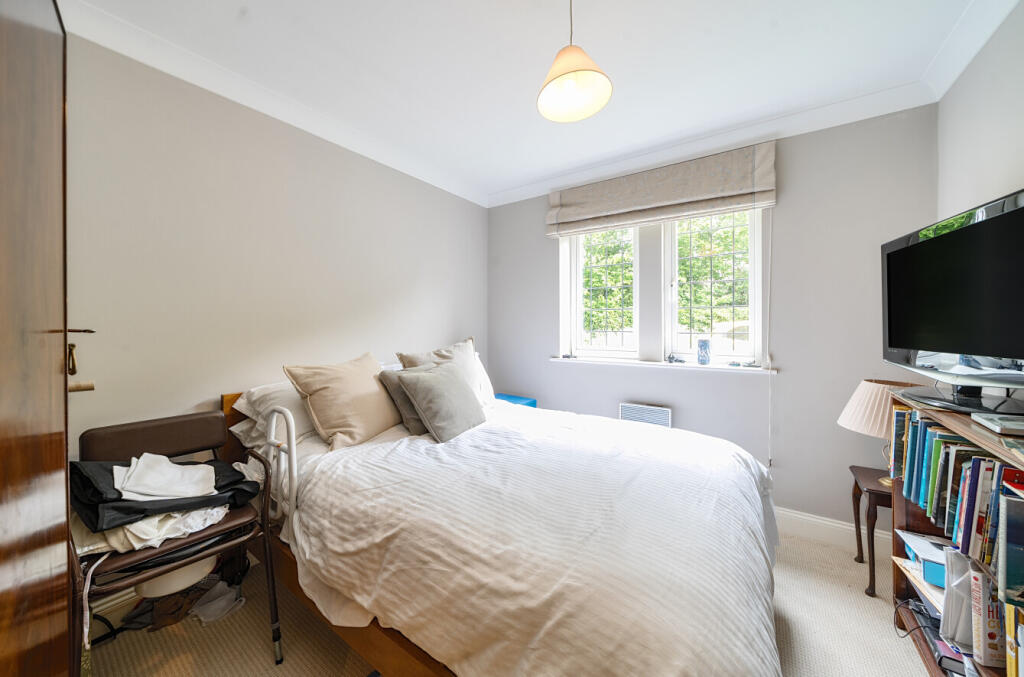 1296885-7-682b95f...