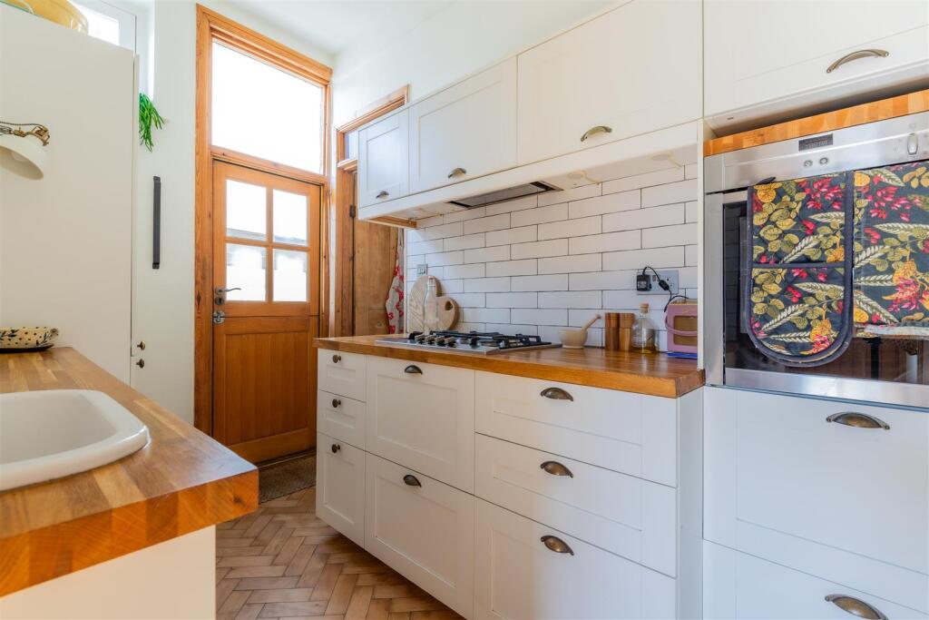 Kimberley Road 152-20.jpg