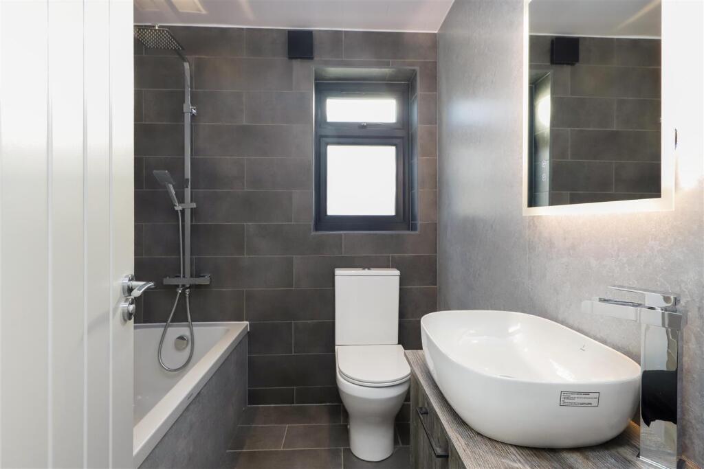 Bourn Avenue, Hillingdon, UB8