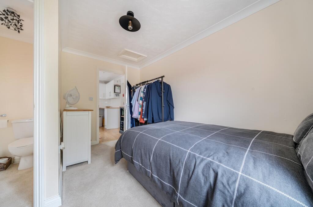 1348864-9-68b95be31f26e