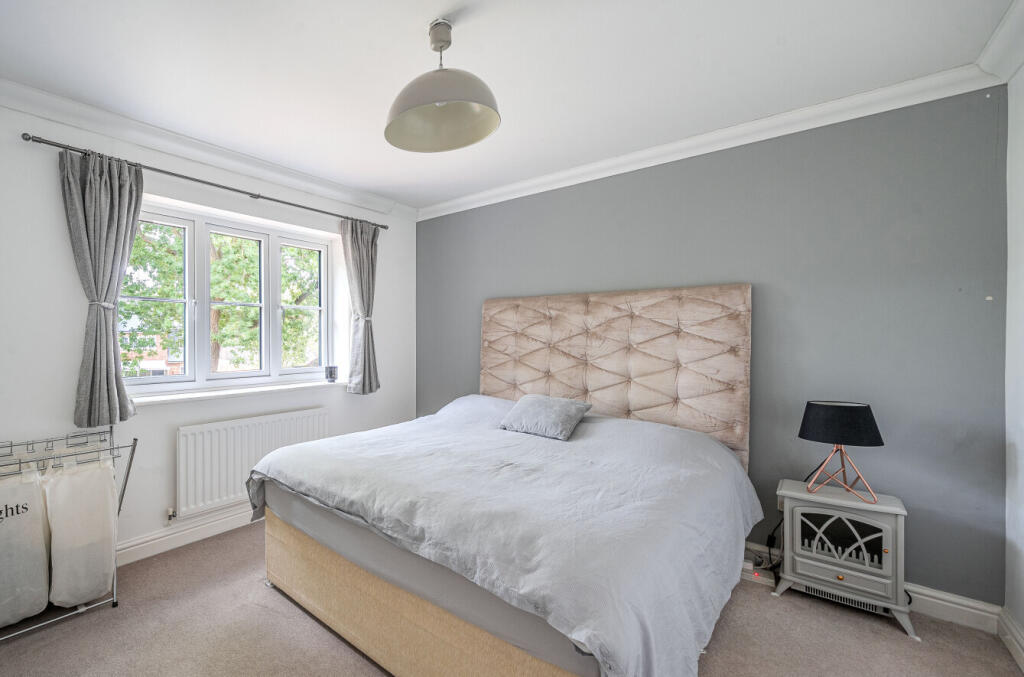 1327110-5-68797bd...