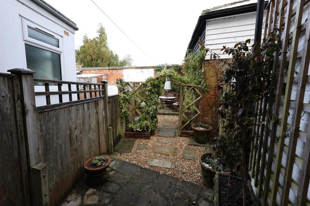 GARDEN