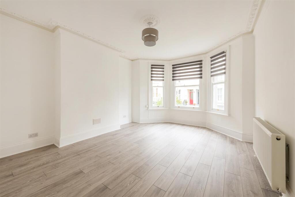 GFF 41 Lansdwone Street -5.jpg