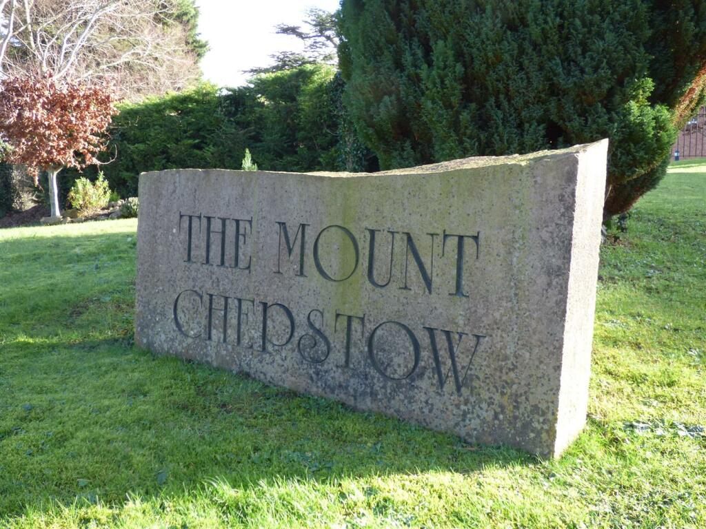 FRONT STONE SIGN.JPG