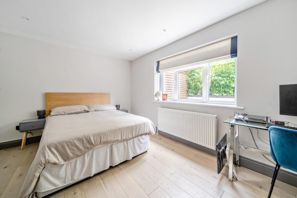 1362896-17-68e651...