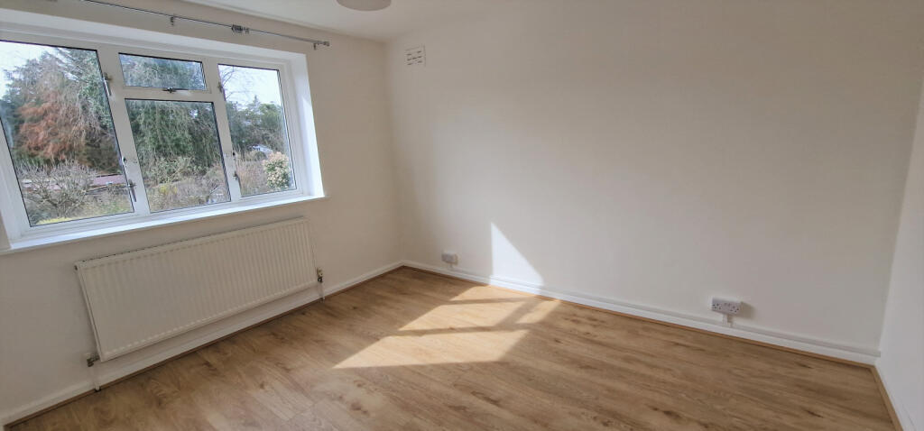 REAR BEDROOM (2)