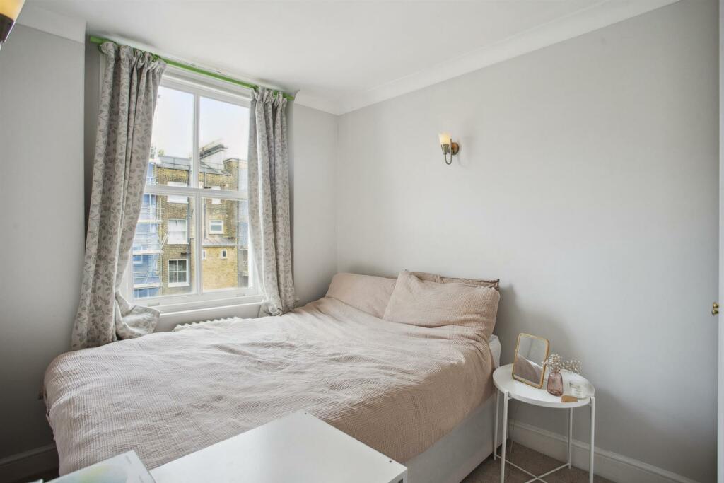 77462_Flat 2 19 Stanhope Mews West(20)_low.jpg