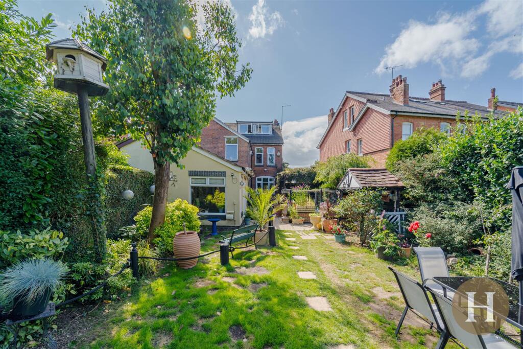 Hadleigh Estate Agents-54.jpg