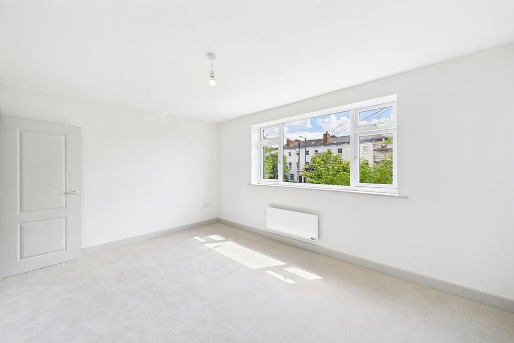 CAM03416G0-PR0081...