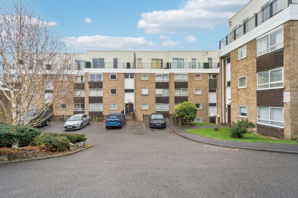 Ext - Ashleigh Court (2)