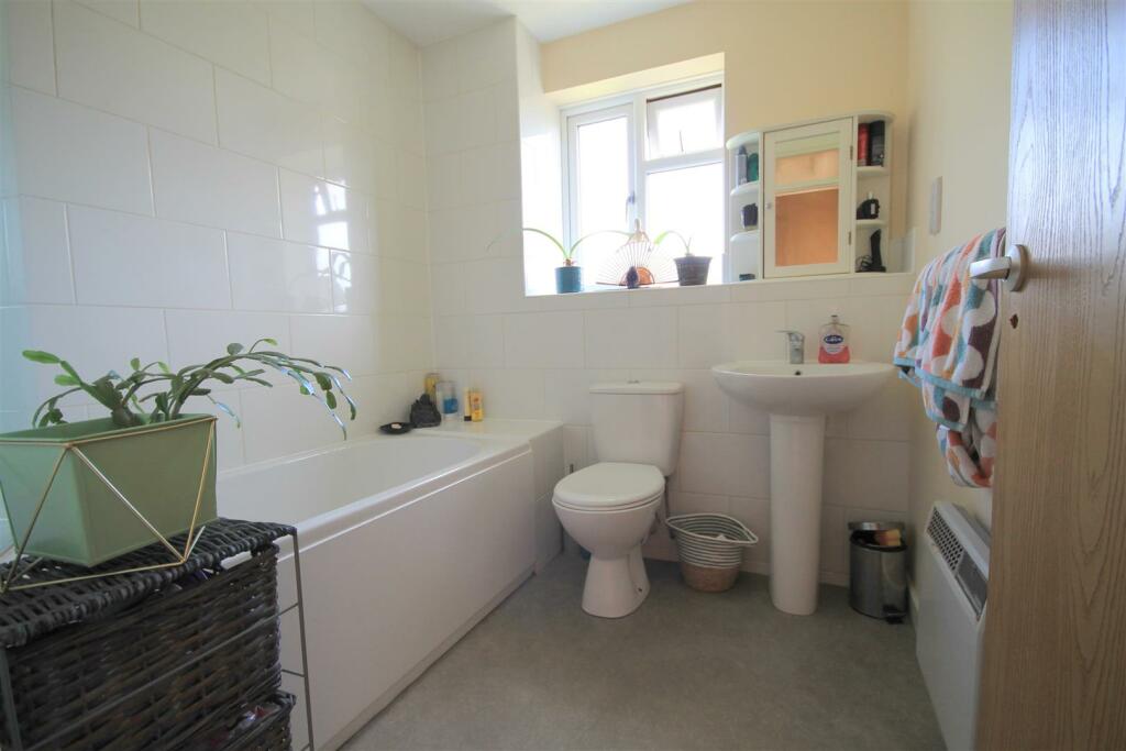 AD Bathroom.JPG