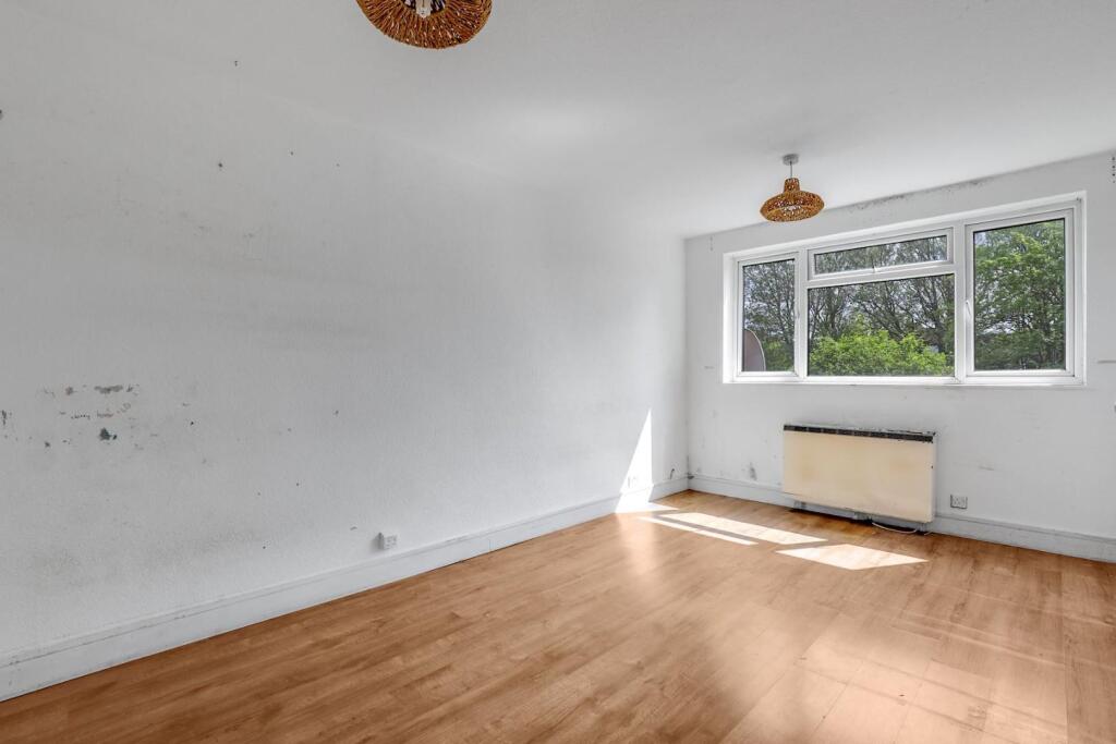 04-7f0aJHPropWpen - 5 Harley Court -10-medium.JPG