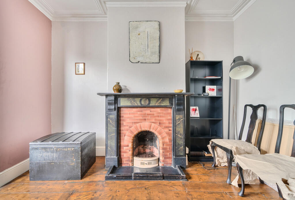 1328431-8-6880932...