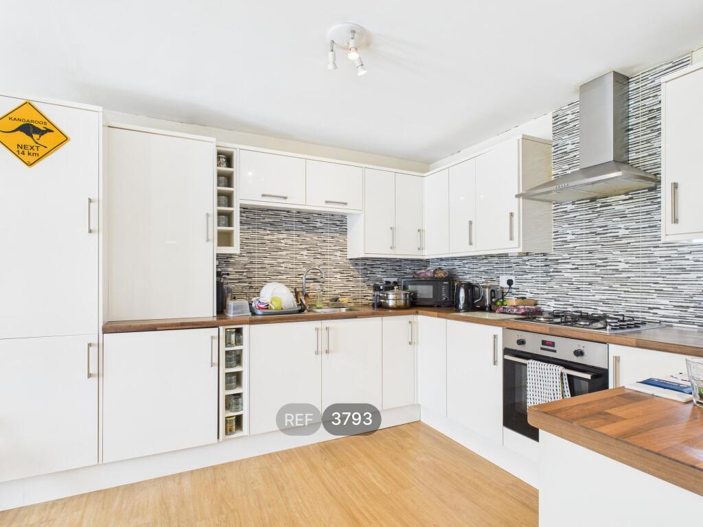 Kitchen/Living area