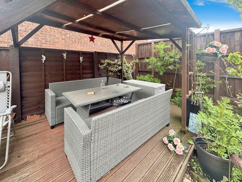 Garden decking area