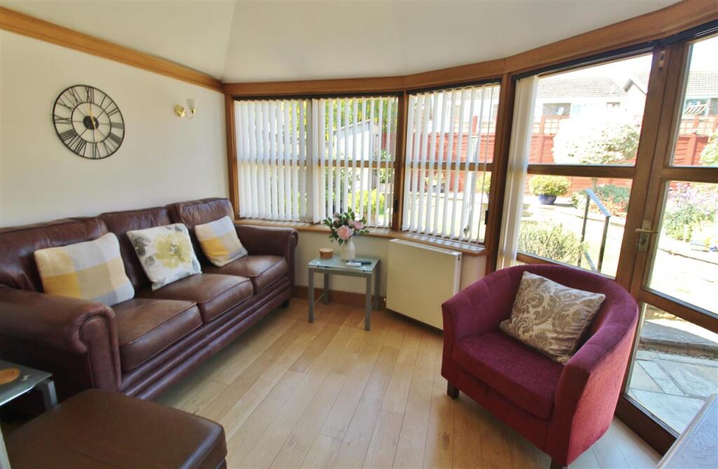 GARDEN ROOM