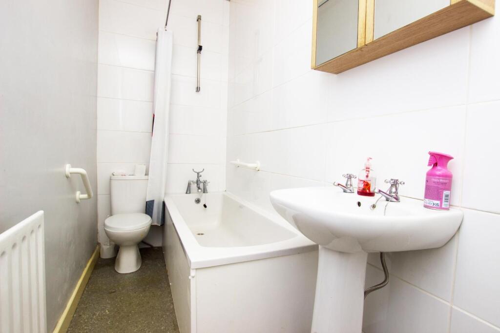 Newton Street (4).jpg