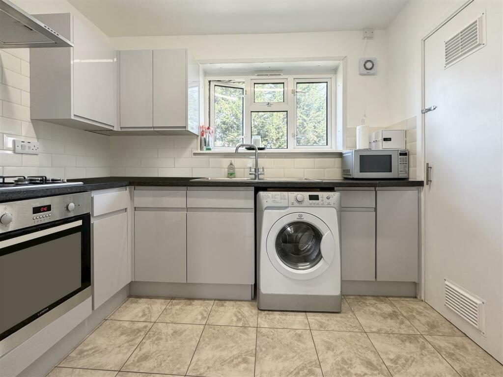 Kitchen..jpeg