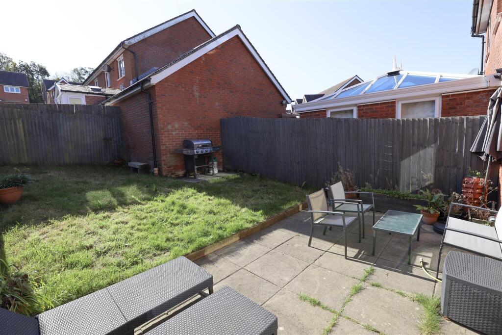 Rear garden 1.jpg