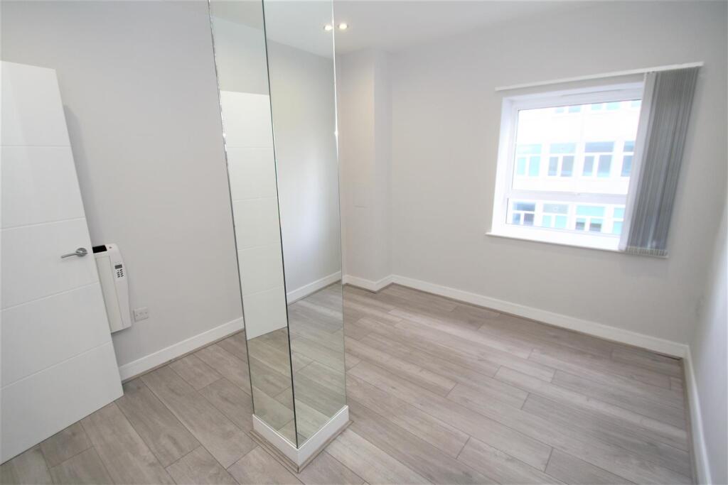 Bedroom2.JPG