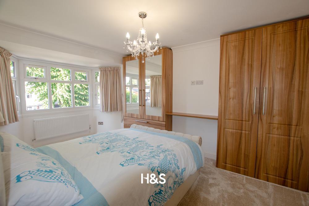 130 Stanway - bed3.jpg