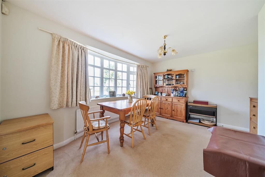 Dining Rm
