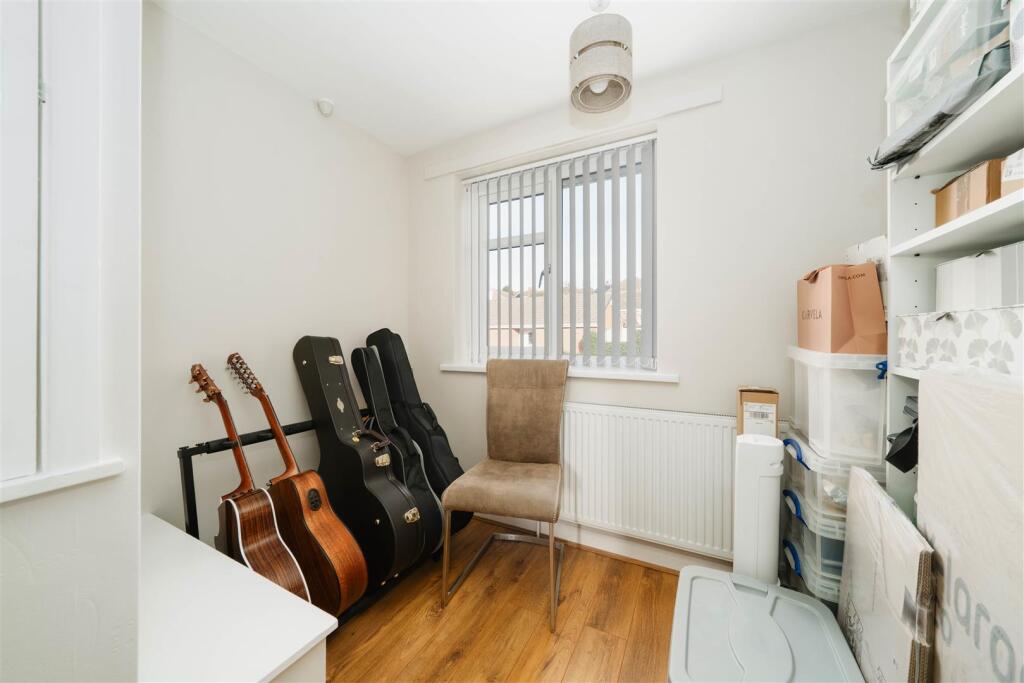 Bedroom2.jpg