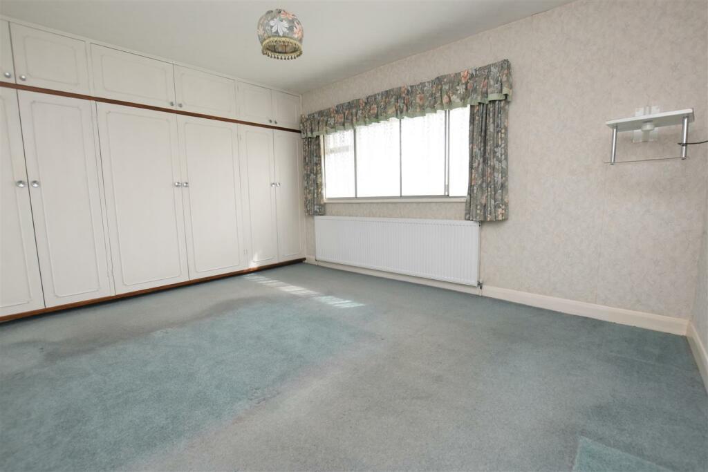 Bedroom One.jpg