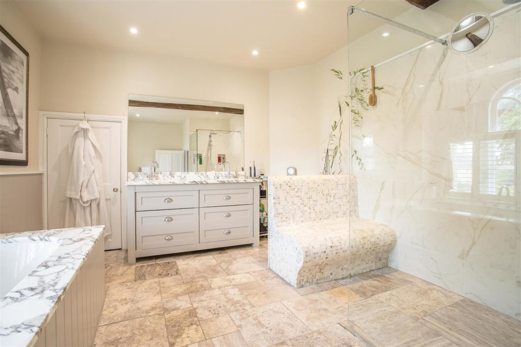 Woodmarsh-House-070721-033.jpg