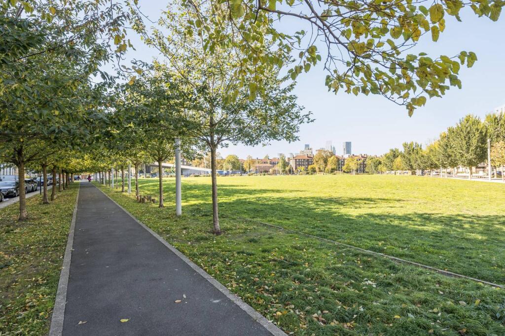 Akerman Road, Oval, London, SW9