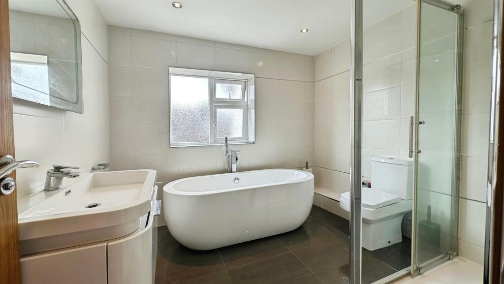 a9e4dc18--4B9C-BEDB-4093B8A388C8-66192-00001564208