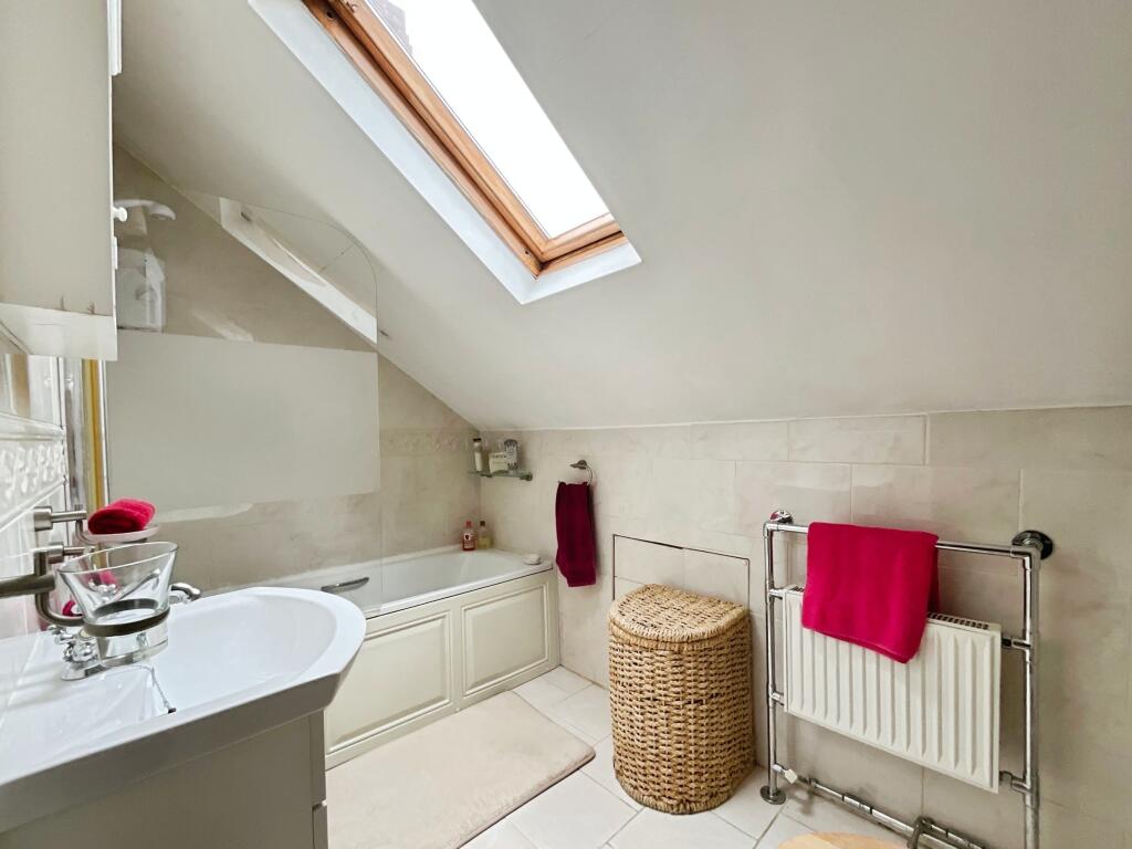 249c2e73-D5-4DE1-9B7F-32572FA7DD15-878-0000006A8AB25084