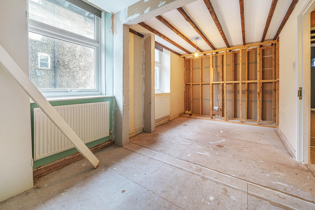 The Flat - Bedroo...