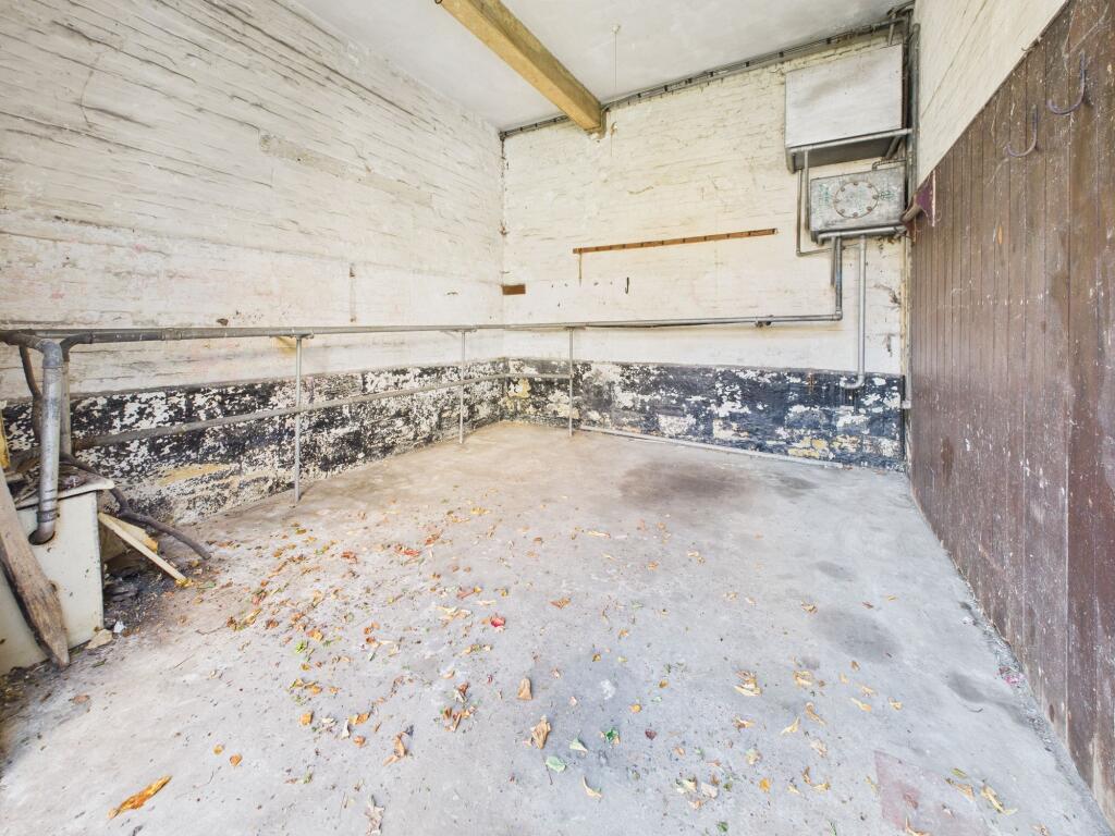 Cart Barn