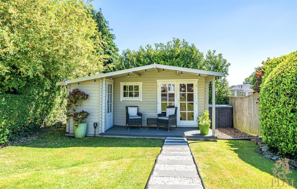 25044-01 Bankfield Drive_039.jpg