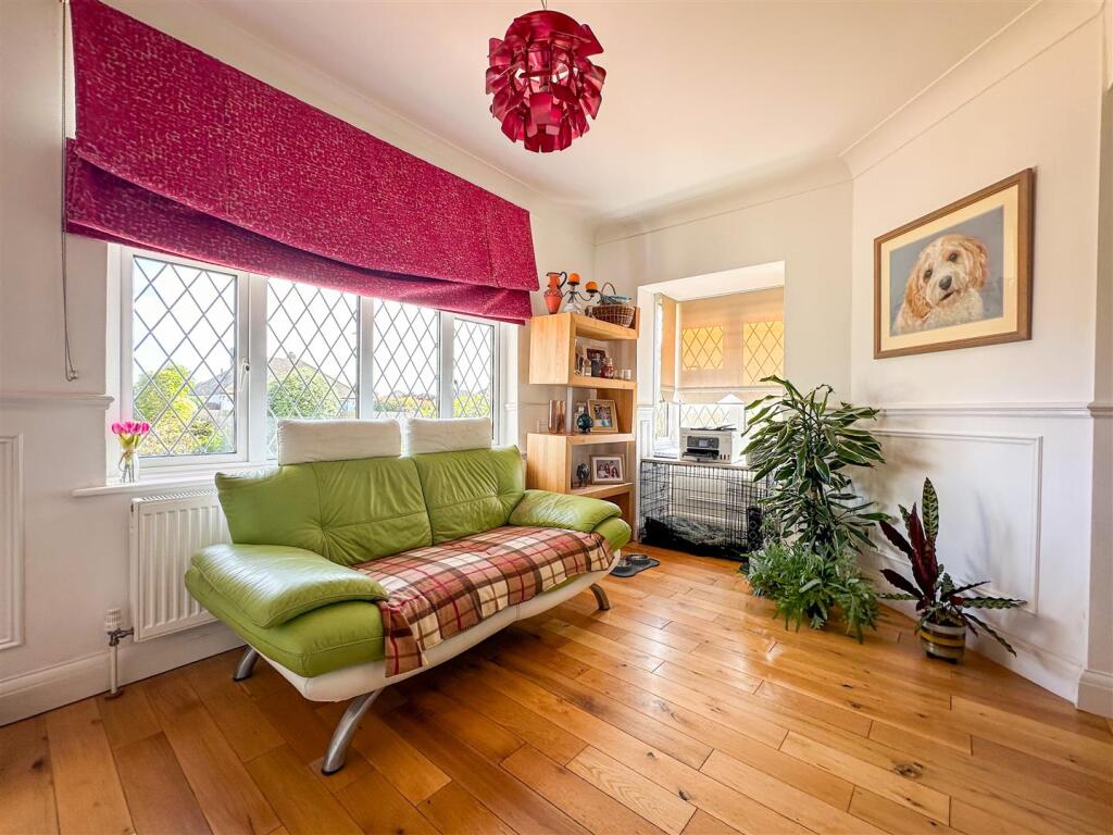FAMILY ROOM AREA VIEW