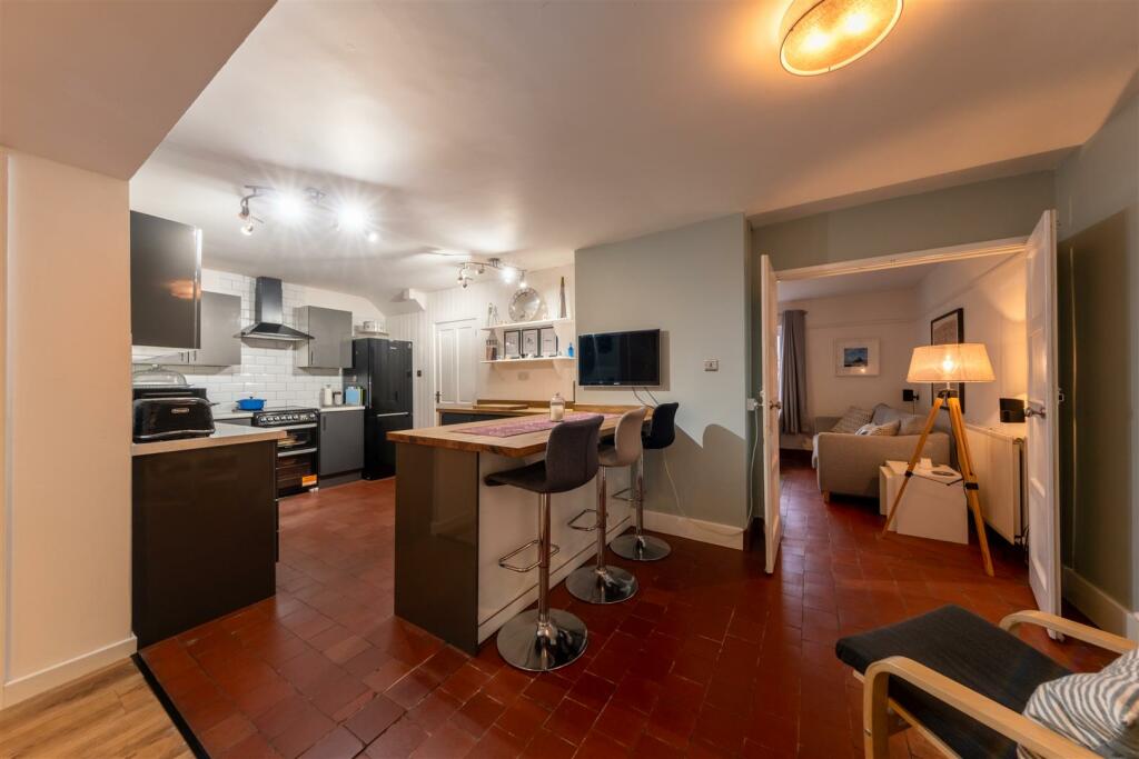 19 Church Row-002.jpg