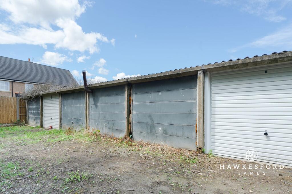 Lydbrook Close, Sittingbourne - Garages
